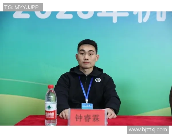 杭州飞盘队以92分稳居攀岩联赛积分榜首位竞争激烈引人关注MBA