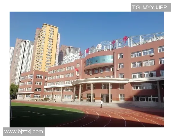 吕俊虎的奋斗历程与人生哲学探讨:从平凡到卓越的成长之路